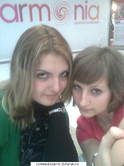 as vrea eu >;d<

aici sunt cu o prietena  eva