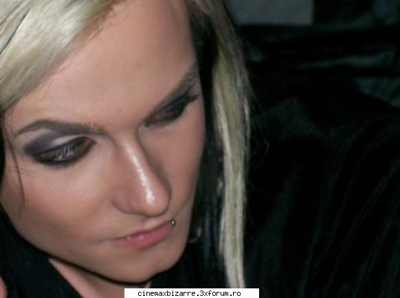 hehe :>:> poze cu el :>